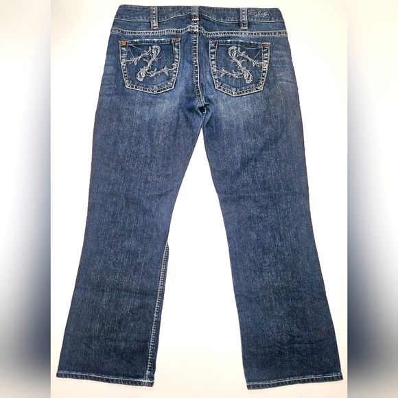 Silver Jeans - Picture 4 of 7